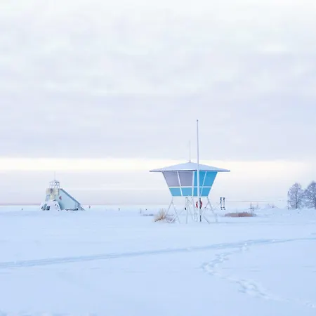 Nallikari Seaside 假日公园
